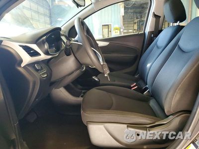 Zdjęcie 7 z 13 samochodu: 2016 CHEVROLET SPARK 1LT VIN:KL8CD6SA6GC632383 - miniatura