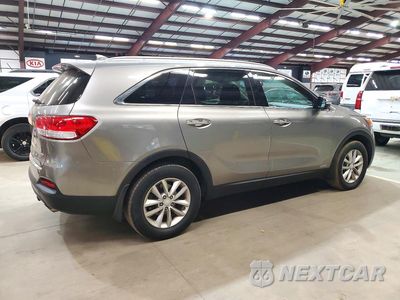 Trzecie zdjęcie samochodu z tyłu: 2016 KIA SORENTO LX VIN:5XYPGDA37GG065068 - miniatura