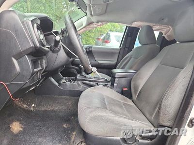 Zdjęcie 7 z 12 samochodu: 2017 TOYOTA TACOMA SR VIN:5TFRX5GN5HX089228 - miniatura