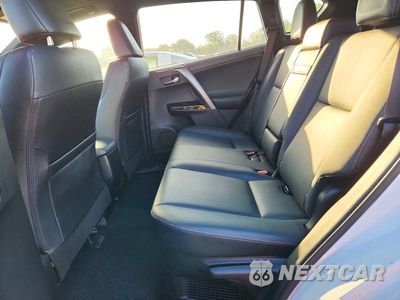 Zdjęcie 11 z 13 samochodu: 2018 TOYOTA RAV4 HV SE VIN:JTMJJREV6JD224622 - miniatura