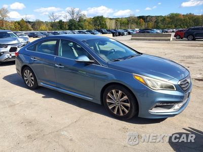 Czwarte zdjęcie samochodu z boku: 2015 HYUNDAI SONATA SPORT VIN:5NPE34AF2FH071476 - miniatura