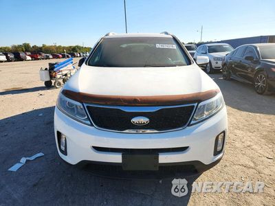 Piąte zdjęcie samochodu w środku: 2014 KIA SORENTO LX VIN:5XYKTDA73EG461763 - miniatura