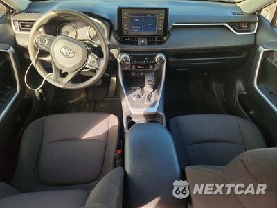 Zdjęcie 8 z 13 samochodu: 2019 TOYOTA RAV4 HYBRID XLE VIN:JTMRWRFV2KJ007753 - miniatura