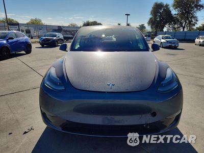 Piąte zdjęcie samochodu w środku: 2022 TESLA MODEL Y VIN:7SAYGDEF6NF408100 - miniatura