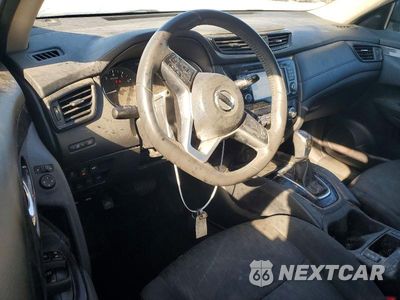 Zdjęcie 8 z 14 samochodu: 2017 NISSAN ROGUE SV VIN:5N1AT2MV8HC825982 - miniatura