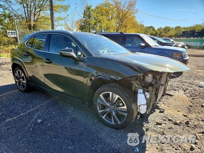 Czwarte zdjęcie samochodu z boku: 2025 LEXUS UX 300H PREMIUM VIN:JTHUCJDH3S2010879 - miniatura