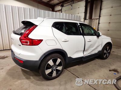 Trzecie zdjęcie samochodu z tyłu: 2021 VOLVO XC40 T5 MOMENTUM VIN:YV4162UK4M2399142 - miniatura