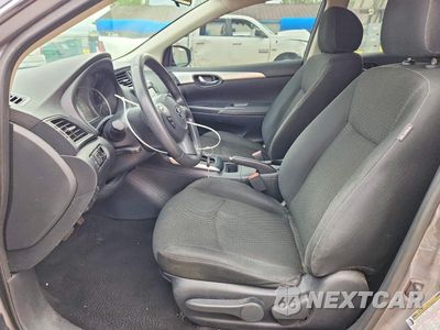 Zdjęcie 7 z 12 samochodu: 2019 NISSAN SENTRA S VIN:3N1AB7AP7KY454034 - miniatura