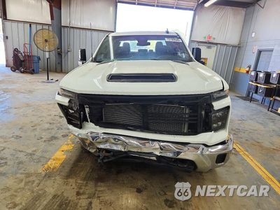 Piąte zdjęcie samochodu w środku: 2024 CHEVROLET SILVERADO K2500 HEAVY DUTY VIN:1GC4YLE70RF179961 - miniatura