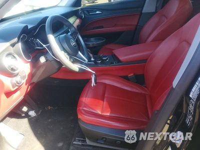 Zdjęcie 7 z 13 samochodu: 2019 ALFA ROMEO STELVIO VIN:ZASPAKAN0K7C72163 - miniatura