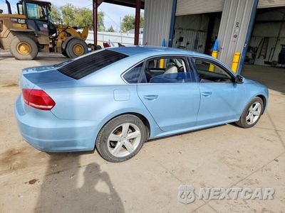 Trzecie zdjęcie samochodu z tyłu: 2013 VOLKSWAGEN PASSAT SE VIN:1VWBN7A35DC108417 - miniatura