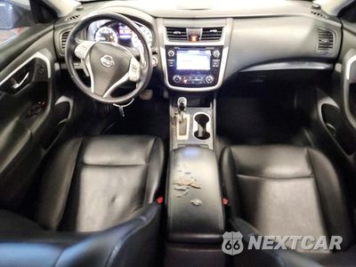 Zdjęcie 8 z 12 samochodu: 2018 NISSAN ALTIMA 2.5 SR VIN:1N4AL3AP4JC287308 - miniatura