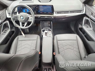 Zdjęcie 8 z 13 samochodu: 2025 BMW X1 XDRIVE28I VIN:WBX73EF07S5138525 - miniatura