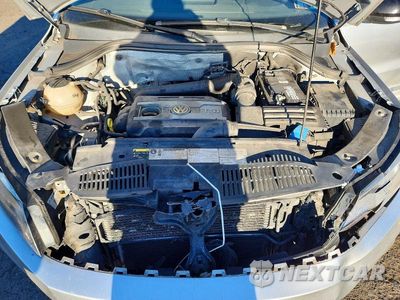 Zdjęcie 12 z 13 samochodu: 2017 VOLKSWAGEN TIGUAN SPORT VIN:WVGUV7AX4HK030914 - miniatura