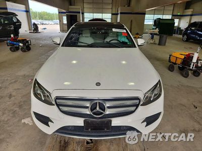 Piąte zdjęcie samochodu w środku: 2017 MERCEDES-BENZ E 300 4MATIC VIN:WDDZF4KB4HA065635 - miniatura