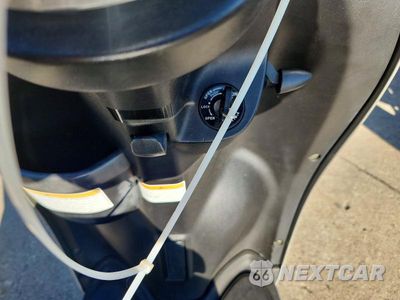 Zdjęcie 8 z 9 samochodu: 2006 YAMAHA CX50 U VIN:LPRSA30AX6A103441 - miniatura