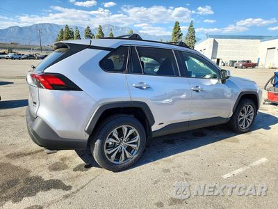 Trzecie zdjęcie samochodu z tyłu: 2025 TOYOTA RAV4 XLE PREMIUM VIN:4T3B6RFV1SU196785 - miniatura