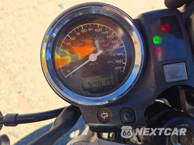Zdjęcie 7 z 9 samochodu: 2002 HONDA CB900 F VIN:JH2SC48022M001715 - miniatura