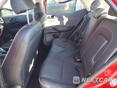 Zdjęcie 11 z 13 samochodu: 2022 HYUNDAI VENUE LIMITED VIN:KMHRC8A3XNU204788 - miniatura