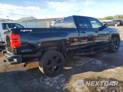 Trzecie zdjęcie samochodu z tyłu: 2018 CHEVROLET SILVERADO K1500 CUSTOM VIN:1GCVKPEC6JZ248472 - miniatura