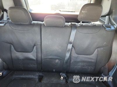 Zdjęcie 10 z 13 samochodu: 2017 JEEP RENEGADE LATITUDE VIN:ZACCJABB4HPE57446 - miniatura