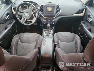Zdjęcie 8 z 12 samochodu: 2016 JEEP CHEROKEE LATITUDE VIN:1C4PJLCSXGW195378 - miniatura
