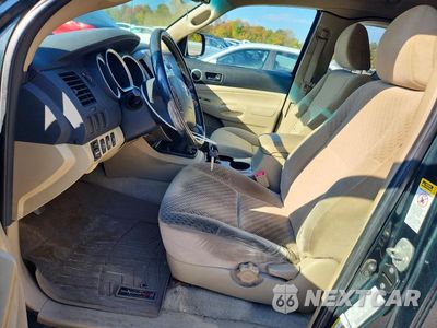 Zdjęcie 7 z 12 samochodu: 2010 TOYOTA TACOMA ACCESS CAB VIN:5TEUX4EN3AZ681619 - miniatura