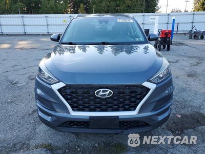 Piąte zdjęcie samochodu w środku: 2019 HYUNDAI TUCSON VALUE VIN:KM8J3CA46KU011672 - miniatura