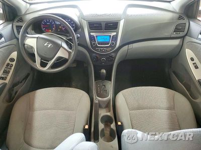 Zdjęcie 8 z 12 samochodu: 2014 HYUNDAI ACCENT GLS VIN:KMHCT4AE2EU638803 - miniatura