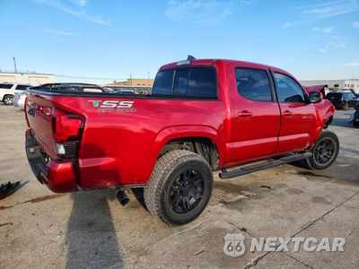 Trzecie zdjęcie samochodu z tyłu: 2019 TOYOTA TACOMA DOUBLE CAB VIN:5TFAX5GN5KX161629 - miniatura