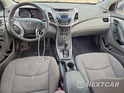 Zdjęcie 8 z 13 samochodu: 2016 HYUNDAI ELANTRA SE VIN:KMHDH4AE4GU481185 - miniatura