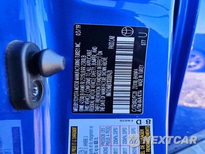 Zdjęcie 12 z 12 samochodu: 2019 TOYOTA C-HR LE VIN:NMTKHMBX1KR089420 - miniatura