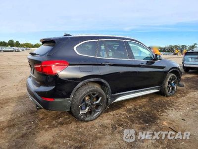 Trzecie zdjęcie samochodu z tyłu: 2018 BMW X1 XDRIVE28I VIN:WBXHT3C31J3H33004 - miniatura