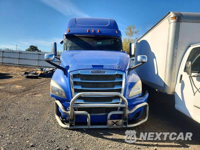 Piąte zdjęcie samochodu w środku: 2019 FREIGHTLINER CASCADIA 126