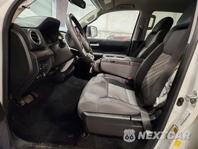 Zdjęcie 7 z 12 samochodu: 2021 TOYOTA TUNDRA SR5 VIN:5TFDY5F1XMX984407 - miniatura