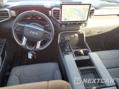 Zdjęcie 8 z 12 samochodu: 2024 TOYOTA TUNDRA LIMITED HV VIN:5TFWC5DB7RX041286 - miniatura