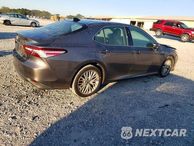 Trzecie zdjęcie samochodu z tyłu: 2018 TOYOTA CAMRY XLE V6 VIN:4T1BZ1HK1JU500796 - miniatura