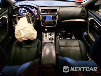 Zdjęcie 8 z 12 samochodu: 2017 NISSAN ALTIMA 2.5 SR VIN:1N4AL3AP7HC472057 - miniatura