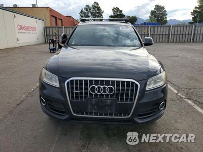 Piąte zdjęcie samochodu w środku: 2016 AUDI Q5 PREMIUM VIN:WA1C2AFP1GA143121 - miniatura