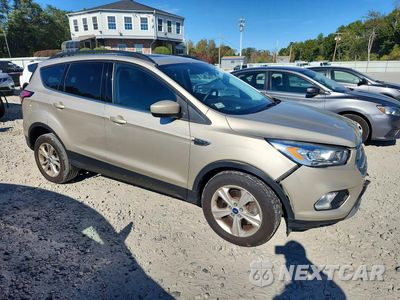 Czwarte zdjęcie samochodu z boku: 2017 FORD ESCAPE SE VIN:1FMCU9GDXHUE42217 - miniatura