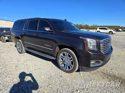 Czwarte zdjęcie samochodu z boku: 2017 GMC YUKON XL C1500 SLT VIN:1GKS1GKC8HR209780 - miniatura