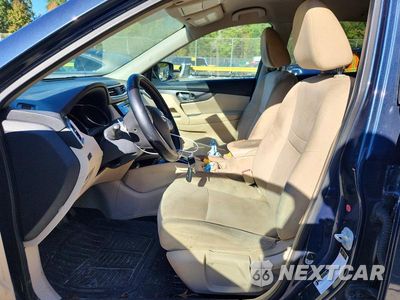 Zdjęcie 7 z 13 samochodu: 2016 NISSAN ROGUE S VIN:KNMAT2MT3GP658389 - miniatura