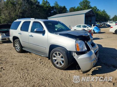 Czwarte zdjęcie samochodu z boku: 2013 GMC YUKON DENALI VIN:1GKS1EEFXDR269452 - miniatura