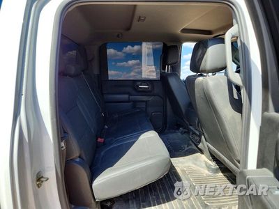 Zdjęcie 10 z 12 samochodu: 2023 CHEVROLET SILVERADO K2500 HEAVY DUTY VIN:2GC1YLE76P1708711 - miniatura