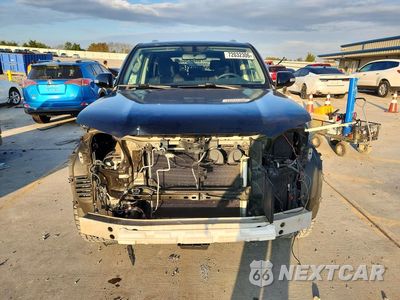 Piąte zdjęcie samochodu w środku: 2011 TOYOTA 4RUNNER SR5 VIN:JTEBU5JR8B5051075 - miniatura