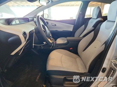 Zdjęcie 7 z 12 samochodu: 2018 TOYOTA PRIUS TWO VIN:JTDKBRFU3J3589918 - miniatura