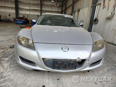Piąte zdjęcie samochodu w środku: 2004 MAZDA RX8 VIN:JM1FE173X40140015 - miniatura