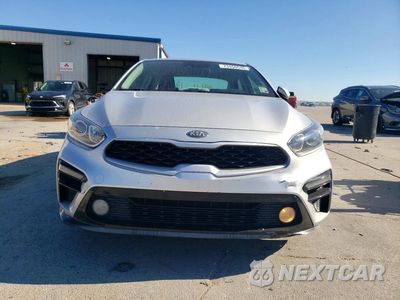 Piąte zdjęcie samochodu w środku: 2019 KIA FORTE LXS VIN:3KPF24AD0KE058245 - miniatura