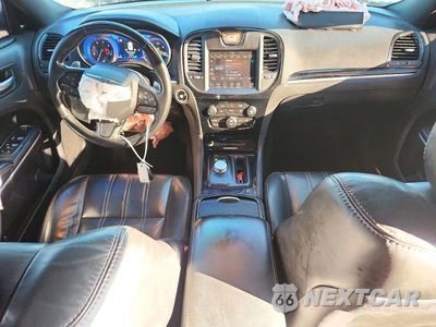 Zdjęcie 8 z 12 samochodu: 2021 CHRYSLER 300 S VIN:2C3CCABG9MH532809 - miniatura
