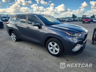 Czwarte zdjęcie samochodu z boku: 2023 TOYOTA HIGHLANDER L VIN:5TDKDRAH0PS040365 - miniatura